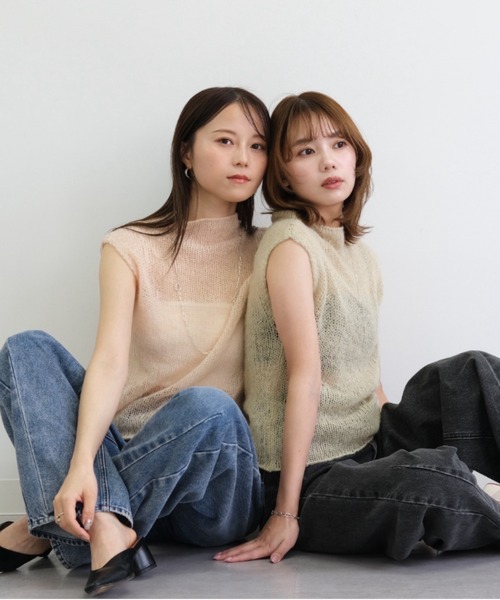 Reurie'（レウリィ）の「オリジナルエアリーシアーニット／original airy sheer knit フレンチスリーブ ノースリーブ シンプル ミニマル きれいめ カジュアル モード 透け感 サマーニット（ニット/セーター・レディース・チャコール/ベージュ/ピンク・FREE）」の2枚目の写真