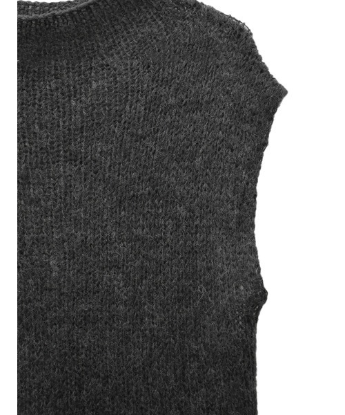 Reurie'（レウリィ）の「オリジナルエアリーシアーニット／original airy sheer knit フレンチスリーブ ノースリーブ シンプル ミニマル きれいめ カジュアル モード 透け感 サマーニット（ニット/セーター・レディース・チャコール/ベージュ/ピンク・FREE）」の12枚目の写真