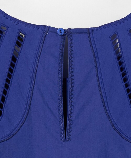 UNITED ARROWS（ユナイテッドアローズ）の「ポプリン エンブロイダリー ドレス（ワンピース・レディース・ロイヤルブルー/ブラック・38/36）」の16枚目の写真