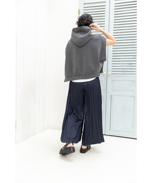 OSMOSIS(オズモーシス)の「プリーツ切替パンツ(その他パンツ・レディース・ライトベージュ/グレー/ブラック・ONE SIZE)」の11枚目の写真