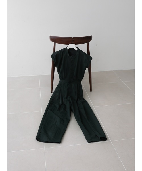 Katrin TOKYO(カトリーントーキョー)の「back open jumpsuit(つなぎ/オールインワン・レディース・ダークグリーン/ピンク/ベージュ系・S/M/XS/S-Short)」の16枚目の写真