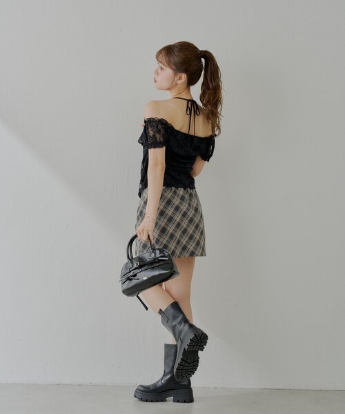 Chico(チコ)の「サイドストラップ厚底ショートブーツ(ブーツ・レディース・ブラウン/ブラック・SMALL/MEDIUM/LARGE)」の9枚目の写真