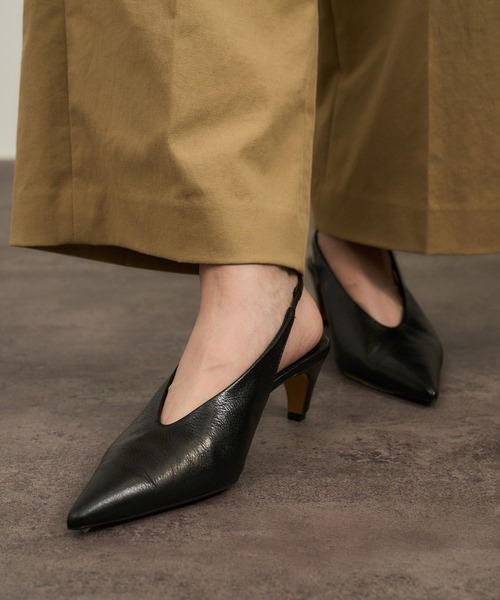 セール】【W S（ドゥーブル）】ゴートレザーバックストラップパンプス