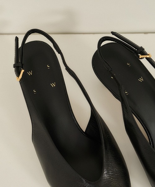 SALON adam et rope'（サロン アダム エ ロペ）の「【W S（ドゥーブル）】ゴートレザーバックストラップパンプス（パンプス・レディース・オリーブ/ブラック・23/23.5/24/24.5/36/36.5/37/37.5）」の4枚目の写真