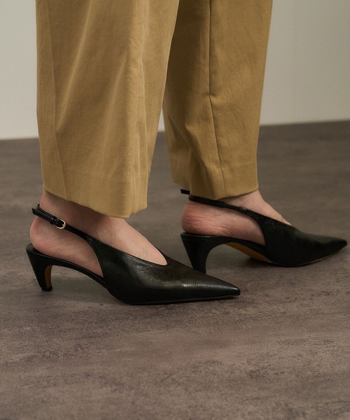 SALON adam et rope'（サロン アダム エ ロペ）の「【W S（ドゥーブル）】ゴートレザーバックストラップパンプス（パンプス・レディース・オリーブ/ブラック・23/23.5/24/24.5/36/36.5/37/37.5）」の17枚目の写真