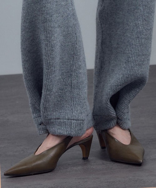 SALON adam et rope'（サロン アダム エ ロペ）の「【W S（ドゥーブル）】ゴートレザーバックストラップパンプス（パンプス・レディース・オリーブ/ブラック・23/23.5/24/24.5/36/36.5/37/37.5）」の19枚目の写真