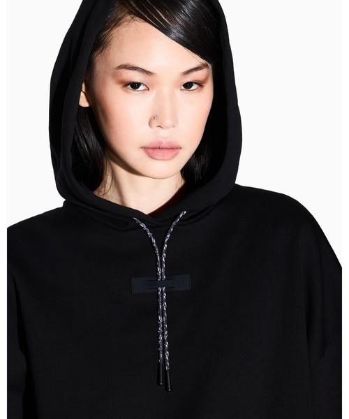 ARMANI EXCHANGE(アルマーニエクスチェンジ)の「【A|X アルマーニ エクスチェンジ】ブロッサムプリントロゴ フーデッドスウェットプルオーバー(スウェット・レディース・バーガンディー/ブラック・LARGE/MEDIUM/SMALL/X-LARGE/X-SMALL)」の5枚目の写真