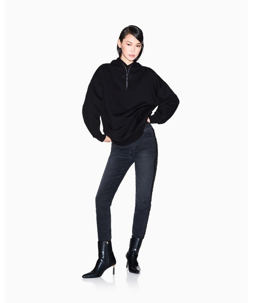 ARMANI EXCHANGE(アルマーニエクスチェンジ)の「【A|X アルマーニ エクスチェンジ】ブロッサムプリントロゴ フーデッドスウェットプルオーバー(スウェット・レディース・バーガンディー/ブラック・LARGE/MEDIUM/SMALL/X-LARGE/X-SMALL)」の6枚目の写真