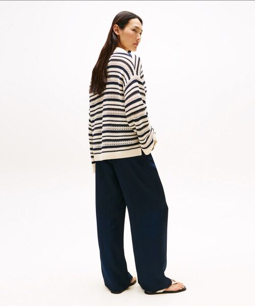 TOMMY HILFIGER(トミーヒルフィガー)の「クロッシェオープンネックリラックスポロセーター(ニット/セーター・レディース・サンドベージュ・X-SMALL/XX-SMALL)」の4枚目の写真