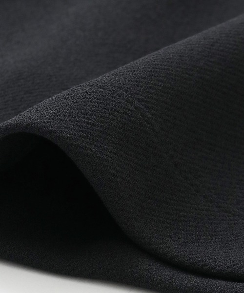 JENNE(ジェンヌ)の「日本製美バストラインVネックカットソー(Tシャツ/カットソー・レディース・ホワイト/ネイビー/ブラック/ダークグリーン・SMALL/MEDIUM/LARGE)」の18枚目の写真