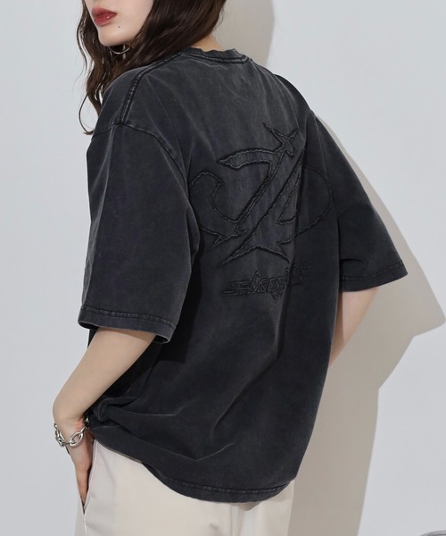 RE730(アールイーセブンサーティー)の「アップリケ半袖Tシャツ(Tシャツ/カットソー・メンズ・カーキ/ブラック・XL/M/L)」の5枚目の写真