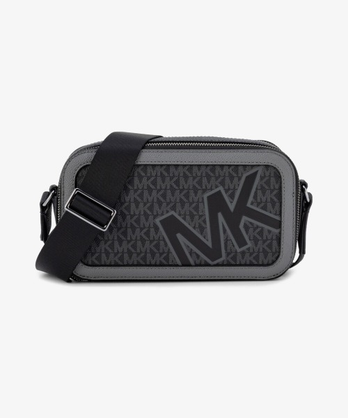 MICHAEL KORS(マイケルコース)の「COOPER ダブルジップ ロング クロスボディ - MKシグネチャー(ショルダーバッグ・メンズ・ガンメタ・FREE)」の1枚目の写真