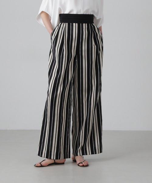 ADORE(アドーア)の「ボールドストライプジャガードパンツ(その他パンツ・レディース・ブラック・38/36)」の4枚目の写真