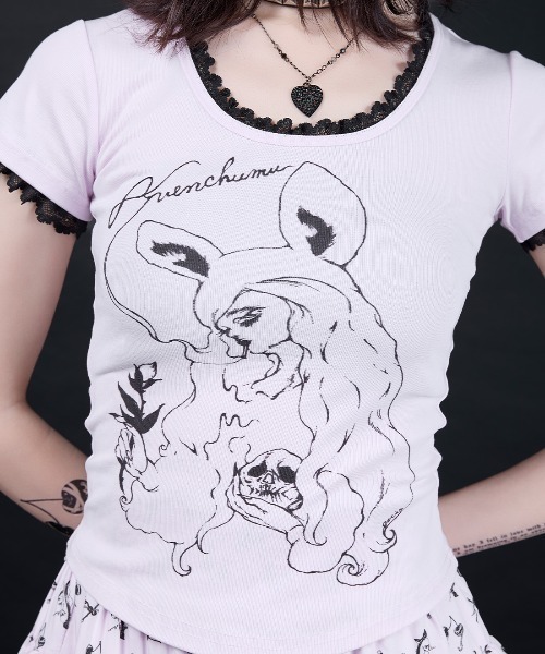 AVENCHUMU(アバンチュウム)の「ERICO collaboration illustration T-shirt(Tシャツ/カットソー・レディース・ブラック×ピンク/ブラック/ピンク・FREE/XS)」の19枚目の写真
