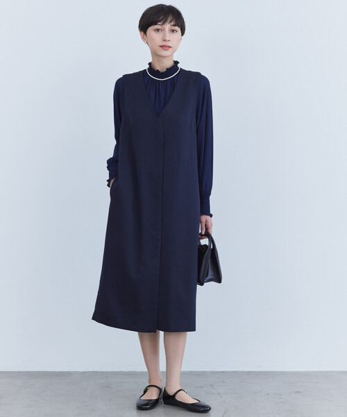 COMME CA ISM(コムサイズム)の「シャーリングブラウス(シャツ/ブラウス・レディース・ホワイト×ブラック/ネイビー/アイボリー/ブラック×ホワイト・LARGE/MEDIUM)」の5枚目の写真