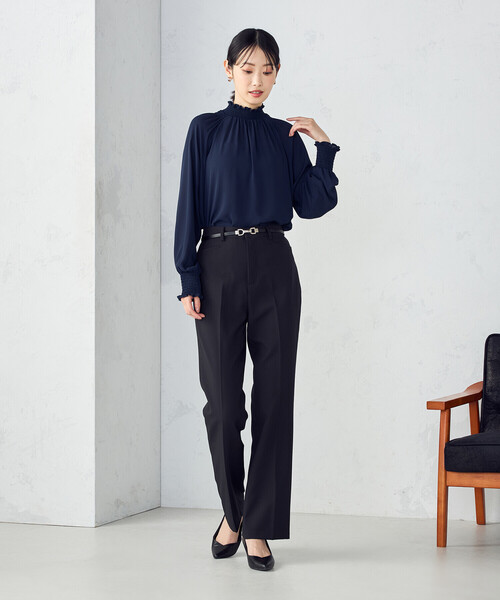 COMME CA ISM(コムサイズム)の「シャーリングブラウス(シャツ/ブラウス・レディース・ホワイト×ブラック/ネイビー/アイボリー/ブラック×ホワイト・LARGE/MEDIUM)」の13枚目の写真