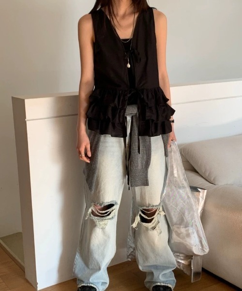 gossip!ロサンゼルス(ゴシップロサンゼルス)の「レイヤーフリル 前後2wayノースリーブトップス(シャツ/ブラウス・レディース・ホワイト/ブラック・FREE)」の5枚目の写真