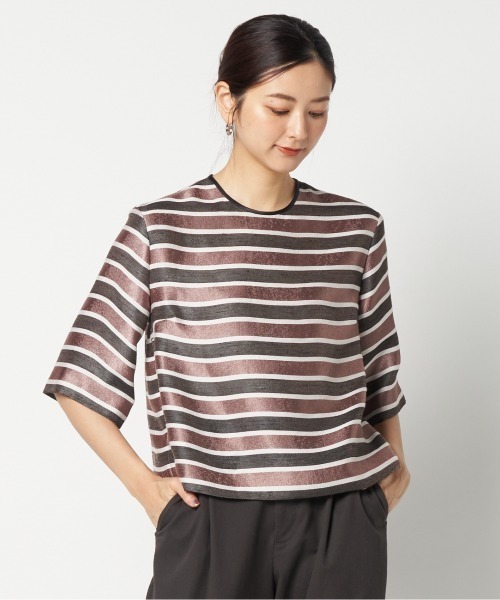 HELIOPOLE(エリオポール)の「GLITTER STRIPE TEE BLOUSE(Tシャツ/カットソー・レディース・ダークブラウン/ベージュ・38)」の1枚目の写真