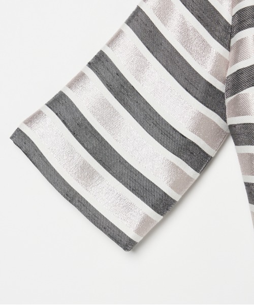 HELIOPOLE(エリオポール)の「GLITTER STRIPE TEE BLOUSE(Tシャツ/カットソー・レディース・ダークブラウン/ベージュ・38)」の5枚目の写真