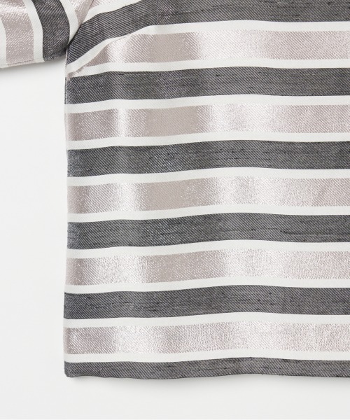 HELIOPOLE(エリオポール)の「GLITTER STRIPE TEE BLOUSE(Tシャツ/カットソー・レディース・ダークブラウン/ベージュ・38)」の6枚目の写真
