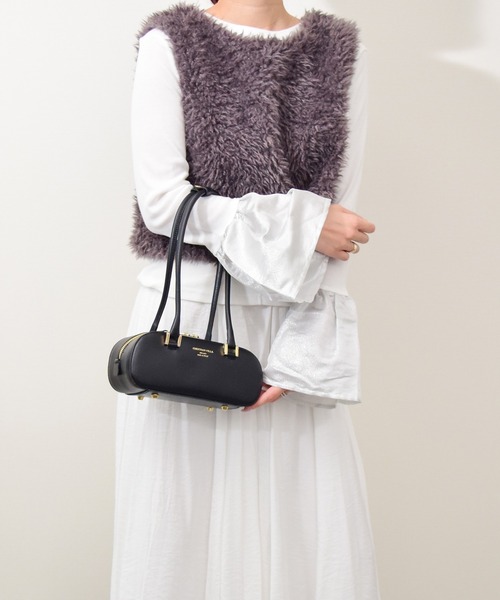 CHRISTIAN VILLA（クリスチャンヴィラ）の「【CHRISTIAN VILLA】ワイドシルエットミニショルダーバッグ(Q56515)（ショルダーバッグ・レディース・ブラック・ALL）」の6枚目の写真