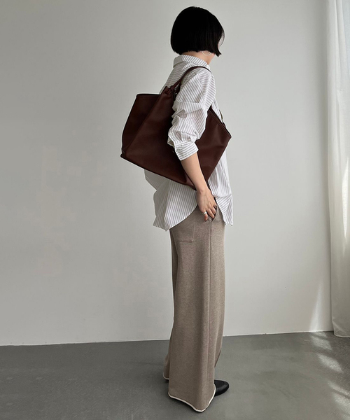 SLOBE IENA(スローブイエナ)の「《追加》オーバーサイズシャツ(シャツ/ブラウス・レディース・スカイブルー/ホワイト/ベージュ・FREE)」の6枚目の写真