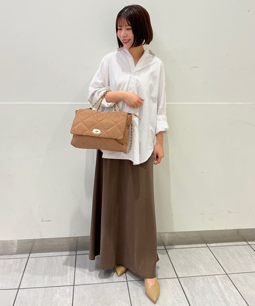 SLOBE IENA(スローブイエナ)の「《追加》オーバーサイズシャツ(シャツ/ブラウス・レディース・スカイブルー/ホワイト/ベージュ・FREE)」の9枚目の写真