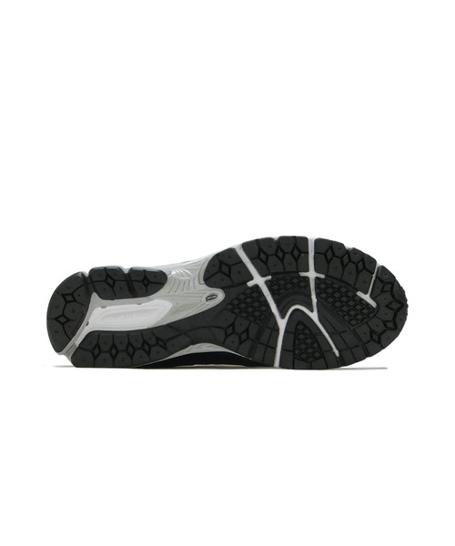 NEW BALANCE（ニューバランス）の「NEW BALANCE(ニューバランス) M2002RXD（スニーカー・メンズ・ブラック・25.5cm/26cm/26.5cm/27cm/27.5cm/28cm/28.5cm/29cm）」の8枚目の写真