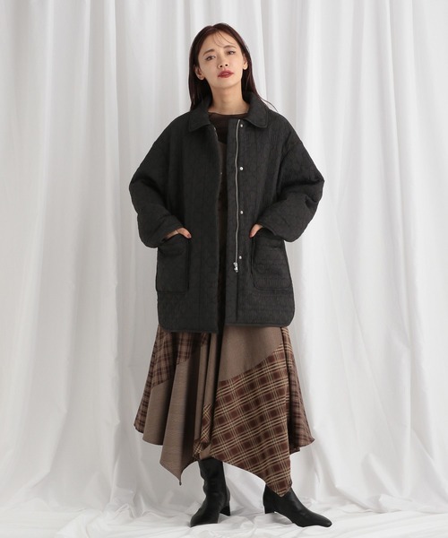 mysty woman(ミスティウーマン)の「3WAYキルティングブルゾン 582490(ブルゾン・レディース・アイボリー/ブラック/ブラウン・FREE)」の4枚目の写真