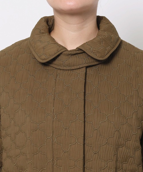 mysty woman(ミスティウーマン)の「3WAYキルティングブルゾン 582490(ブルゾン・レディース・アイボリー/ブラック/ブラウン・FREE)」の17枚目の写真