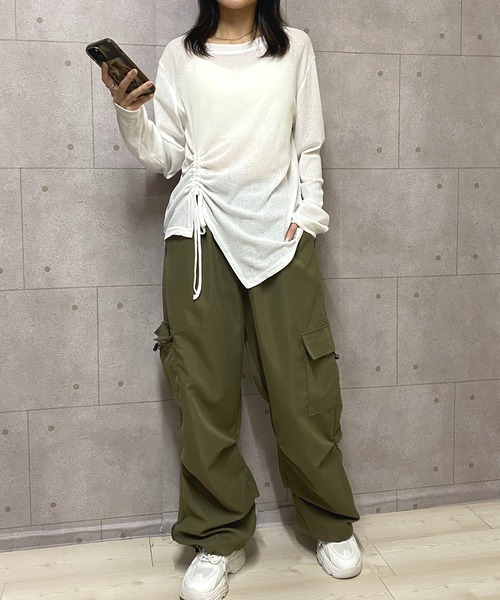 NANEA（ナネア）の「サイドシャーリングシアートップス（Tシャツ/カットソー・レディース・ホワイト/ブラック・SMALL/MEDIUM/LARGE）」の18枚目の写真