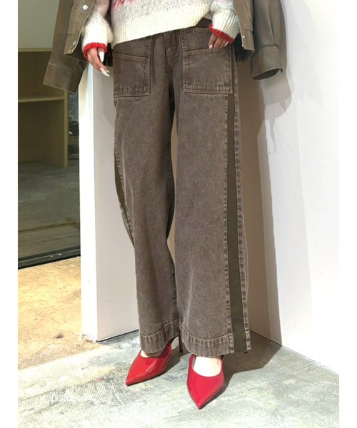 CALNAMUR（カルナムール）の「サイドラインデニムパンツ（デニムパンツ・レディース・ブラウン/インディゴブルー・SMALL/MEDIUM）」の2枚目の写真