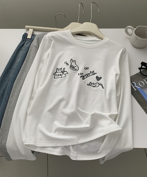 aimoha(アイモハ)の「キャット刺繍ロングスリーブTシャツ(Tシャツ/カットソー・レディース・ブラック/グレー/ホワイト・FREE)」の2枚目の写真