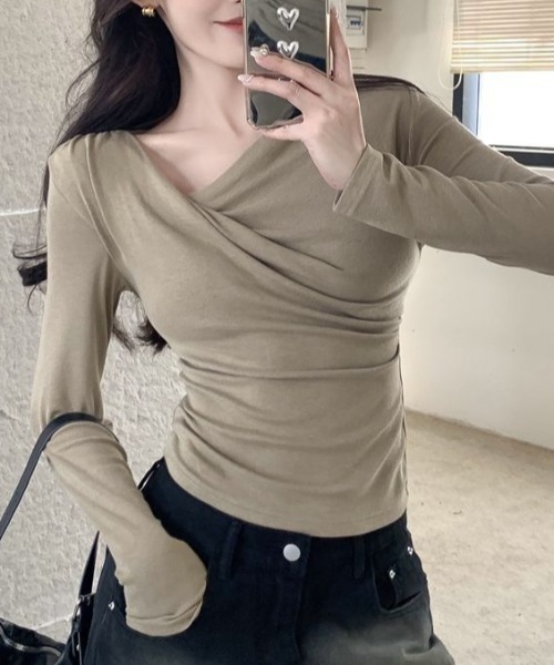 Silly(シリー)の「ドレープデザインニット(ニット/セーター・レディース・ブラック/ベージュ/ホワイト・MEDIUM/SMALL/LARGE)」の4枚目の写真