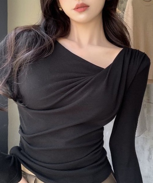 Silly(シリー)の「ドレープデザインニット(ニット/セーター・レディース・ブラック/ベージュ/ホワイト・MEDIUM/SMALL/LARGE)」の8枚目の写真