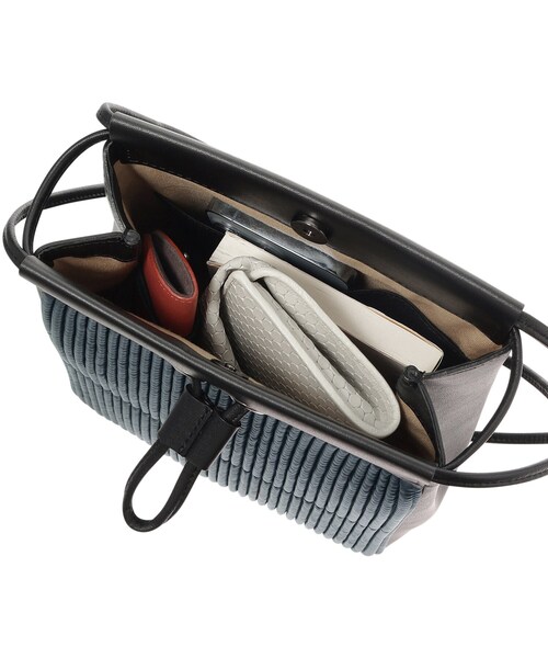 HIROKO HAYASHI（ヒロコハヤシ）の「MONTE（モンテ）ショルダーバッグ（ショルダーバッグ・レディース・ネイビー/ブラック/グリーン系その他5・00）」の9枚目の写真