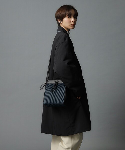 HIROKO HAYASHI(ヒロコハヤシ)の「MONTE(モンテ)ショルダーバッグ(ショルダーバッグ・レディース・ネイビー/ブラック/グリーン系その他5・00)」の6枚目の写真