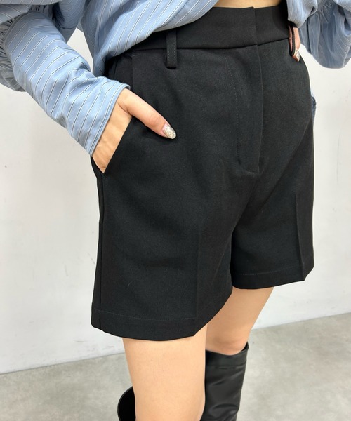WHO'S WHO gallery（フーズフーギャラリー）の「ショートパンツ（その他パンツ・レディース・ブラック・FREE）」の2枚目の写真