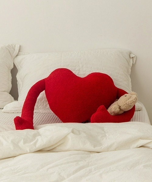 Made in I（メイドインアイ）の「ハートデザイン抱き枕クッション（クッション/クッションカバー・レディース・レッド・FREE）」の7枚目の写真