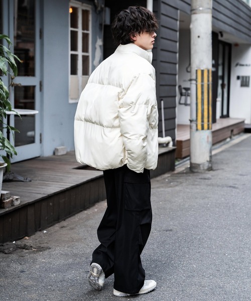 KANGOL(カンゴール)の「KANGOL カンゴール 別注コラボ オーバーサイズワンポイントロゴ刺繍ファイバーダウン中綿ジャケット(ダウンジャケット/コート・メンズ・チャコール/ネイビー/オフホワイト/ブラック・XL/M/L)」の9枚目の写真