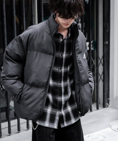 KANGOL(カンゴール)の「KANGOL カンゴール 別注コラボ オーバーサイズワンポイントロゴ刺繍ファイバーダウン中綿ジャケット(ダウンジャケット/コート・メンズ・チャコール/ネイビー/オフホワイト/ブラック・XL/M/L)」の20枚目の写真