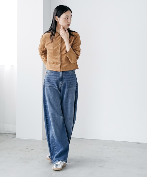 mili an deni(ミリアンデニ)の「スウェードロングスリーブメロウブラウス(シャツ/ブラウス・レディース・ライトベージュ/キャメル/ブラウン・M)」の14枚目の写真