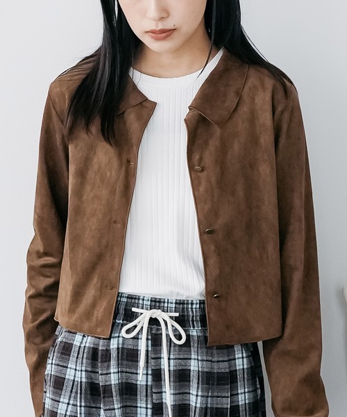mili an deni(ミリアンデニ)の「スウェードロングスリーブメロウブラウス(シャツ/ブラウス・レディース・ライトベージュ/キャメル/ブラウン・M)」の5枚目の写真