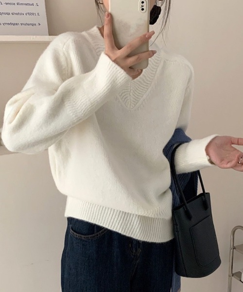 Beststore（ベストストア）の「Vネック オーバーサイズ ニット　セーター（ニット/セーター・レディース・ホワイト/ピンク/ベージュ/グレー/ダークグリーン/ブラック/カーキ・FREE）」の9枚目の写真