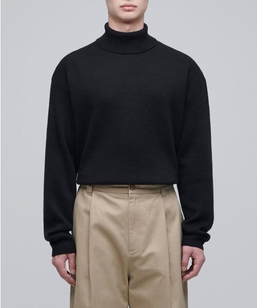 MUSINSA STANDARD（ムシンサスタンダード）の「ミニマルタートルネックニット[ブラック]（ニット/セーター・メンズ・その他・SMALL/MEDIUM/LARGE/X-LARGE/XX-LARGE）」の7枚目の写真