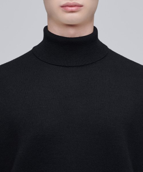 MUSINSA STANDARD（ムシンサスタンダード）の「ミニマルタートルネックニット[ブラック]（ニット/セーター・メンズ・その他・SMALL/MEDIUM/LARGE/X-LARGE/XX-LARGE）」の10枚目の写真