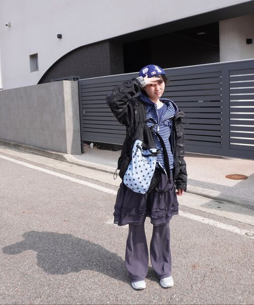 TYPESERVICE（タイプサービス）の「Ruffled Stripe Zip Hoodie [Blue]（パーカー・レディース・その他・FREE）」の2枚目の写真