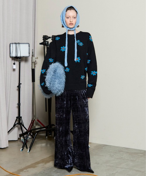 MAISON SPECIAL（メゾンスペシャル）の「Many Flower Knit Pullover/メニーフラワーニットプルオーバー（ニット/セーター・レディース・ブラック/グリーン/イエロー・FREE）」の4枚目の写真