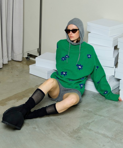 MAISON SPECIAL（メゾンスペシャル）の「Many Flower Knit Pullover/メニーフラワーニットプルオーバー（ニット/セーター・レディース・ブラック/グリーン/イエロー・FREE）」の6枚目の写真