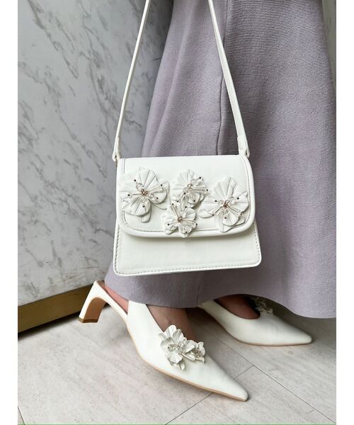 RESEXXY（リゼクシー）の「フラワーモチーフコンパクトバッグ（ショルダーバッグ・レディース・ホワイト/ピンク/ブルー・FREE）」の15枚目の写真